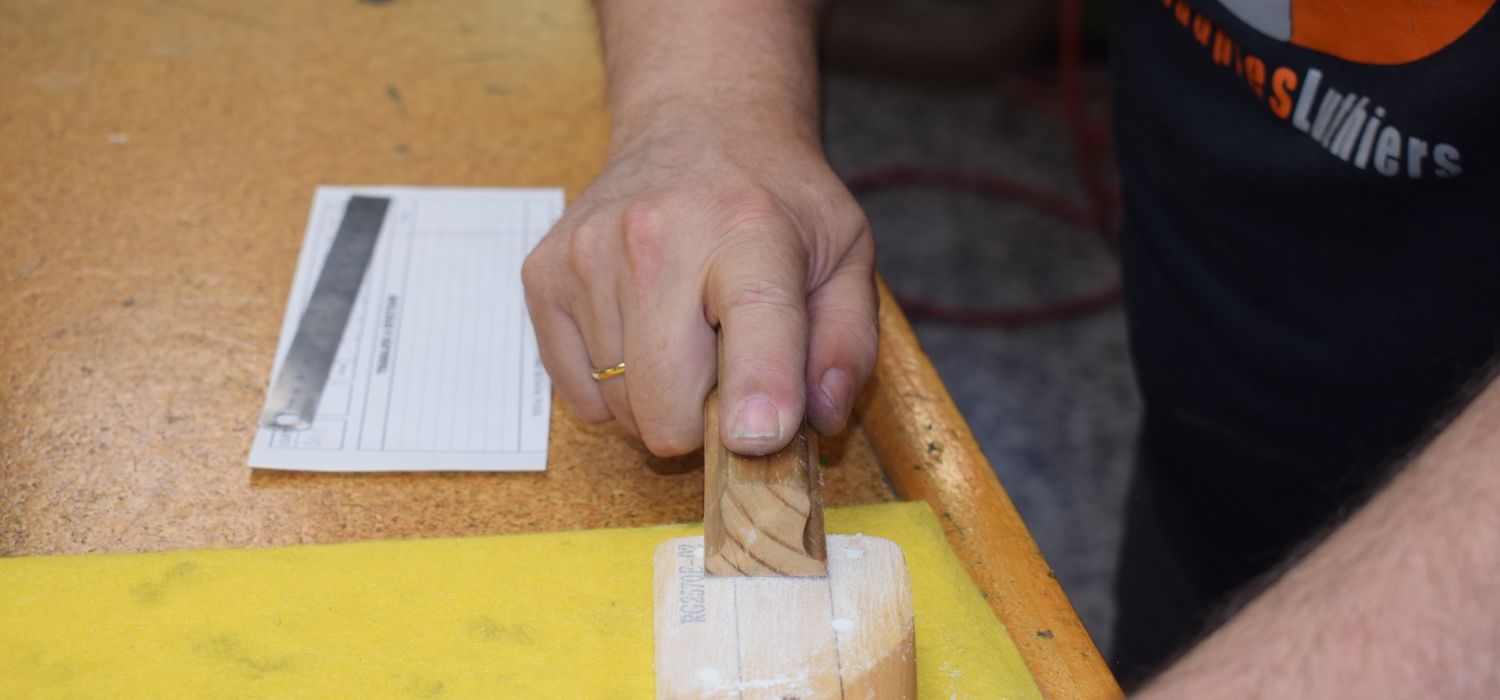 Curso de ajuste y mantenimiento de guitarras y bajos 6 de julio 2019