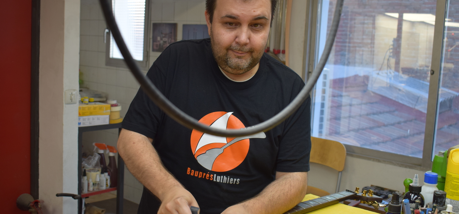 Curso de ajuste y mantenimiento de guitarras y bajos 6 de julio 2019