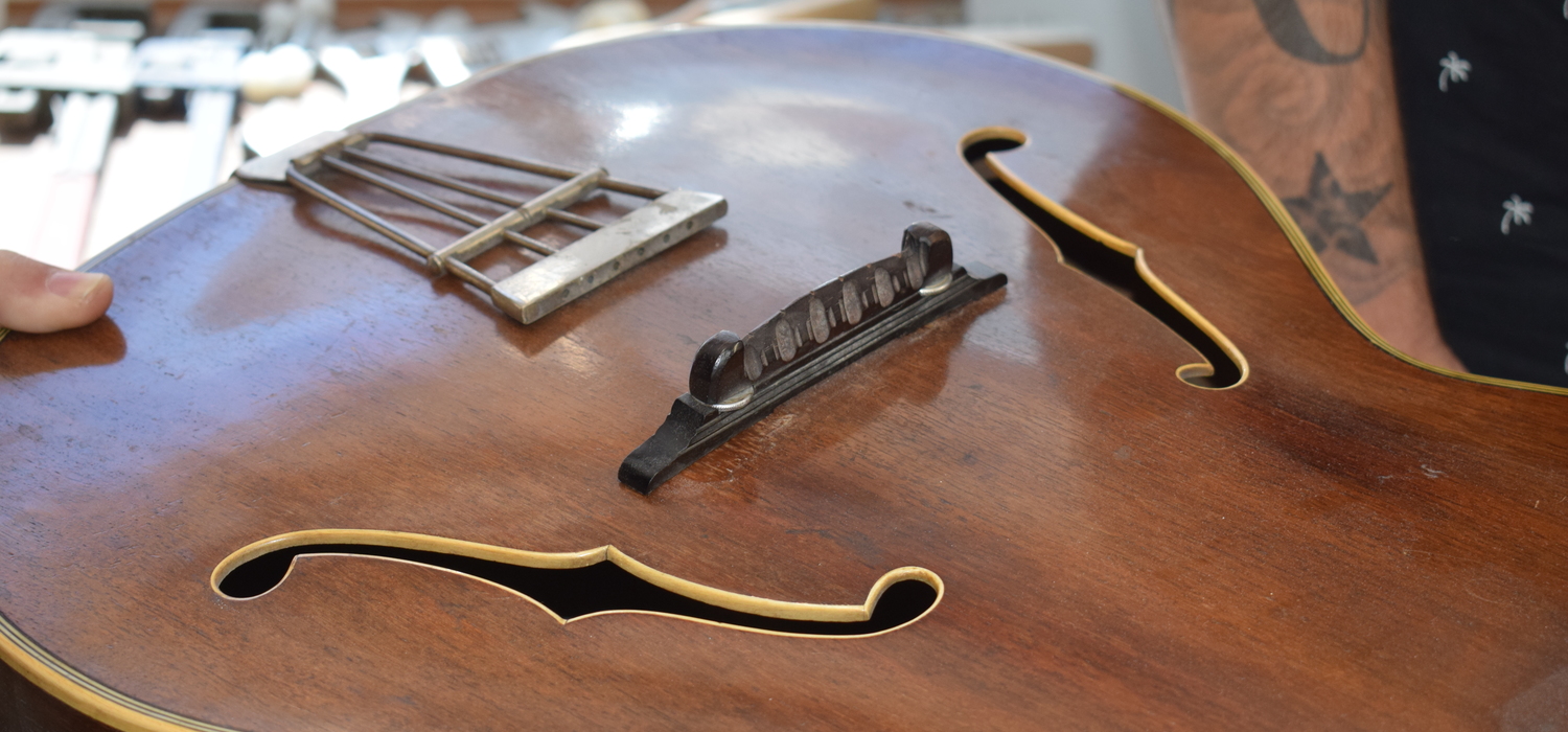 Curso de ajuste y mantenimiento de guitarras y bajos 6 de julio 2019