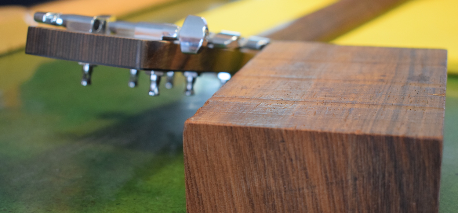 Curso de ajuste y mantenimiento de guitarras y bajos 6 de julio 2019