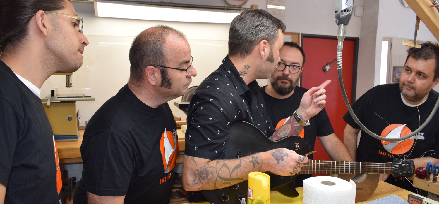 Curso de ajuste y mantenimiento de guitarras y bajos 6 de julio 2019