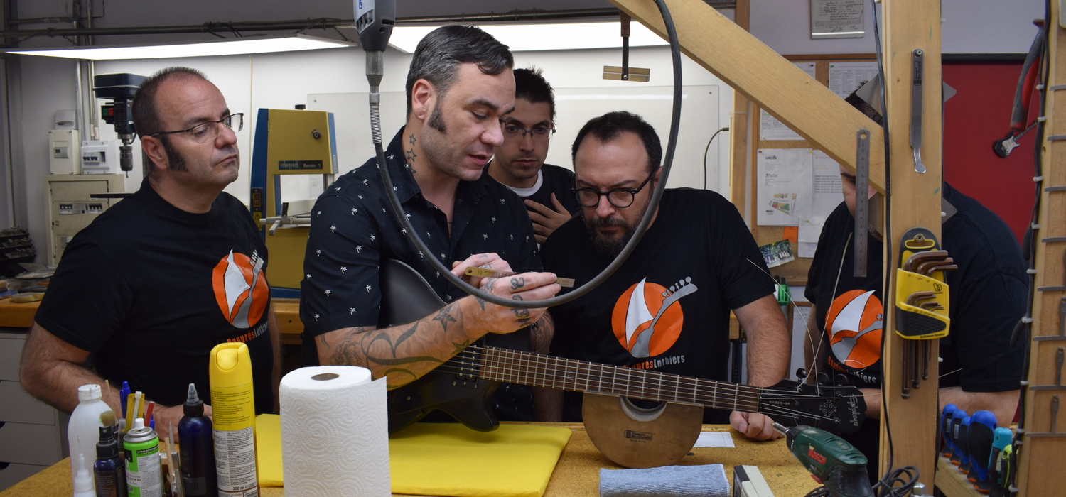 Curso de ajuste y mantenimiento de guitarras y bajos 6 de julio 2019